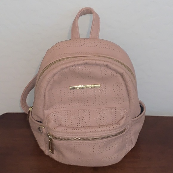 ⭐️❤️HOST PICK❤️⭐️STEVE MADDEN BRAND NEW BACKPACK - Picture 2 of 13